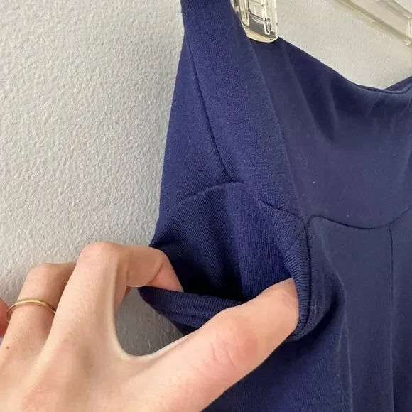 Stretch is Comfort Leggings Womens Medium Blue Capri Pocket High Rise Athleisure - Picture 2 of 8